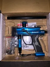 Spyder Fénix paintball gun. Electric marker. Brand new!! Never used best starter