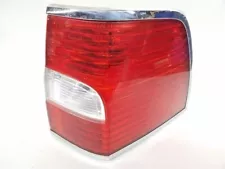 2007-2014 Lincoln Navigator Passenger Right Quarter Panel Mounted Tail Light