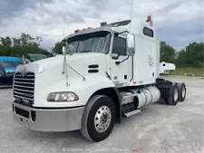 2016 Mack CXU613 T/A Pinnacle Mid Roof Sleeper Semi Truck Tractor A/T bidadoo