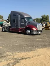 2017 Kenworth T680 6x4 T/A Sleeper Truck Tractor