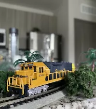 Z scale train With Cars And Tracks And Set Of Multiple HOScale Cars And Tracks.