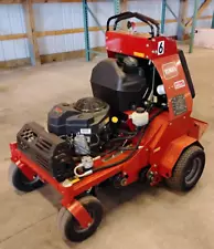 Toro 29518, 30" Aerator, Kawasaki V-Twin, Gas, Foot Control, Zero Turn (335 HRS)