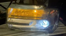 OEM | 2007 -- 2014 Lincoln Navigator HID/Xenon Headlight (Left/Driver)