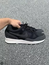 Size 8.5 - Nike Air Span 2 Black Good Condition