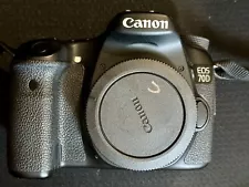 Canon EOS 70D Digital SLR Camera - Body/Charger/batteries (4)-USED For Repair