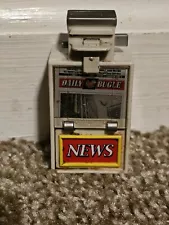 MARVEL LEGENDS DAILY BUGLE NEWSPAPER VENDING MACHINE toy SPIDER-MAN