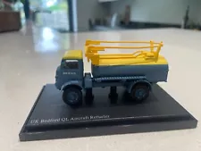 HOBBYMASTER HG4801, BEDFORD QL REFUELLING TRUCK, 1/72, COMPLIMENTS CORGI