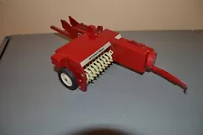 Vintage International Harvester Square Hay Baler by Ertl Dyersville Iowa USA