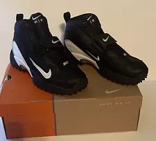 Nike 2004 Men’s Football Cleats New in Box