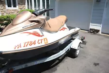 Sea-Doo Bombardier GTI LE-RFI Jet Ski ONLY 105 HOURS ON IT garage kept TRAILER