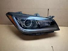 OEM 2015 2016 2017 HYUNDAI GENESIS G80 XENON HEADLIGHT RIGHT SIDE RH NICE! (For: Genesis G80)