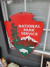 LARGE OLD RARE VINTAGE NATIONAL PARK SERVICE FOREST PORCELAIN SIGN RANGER ARROW