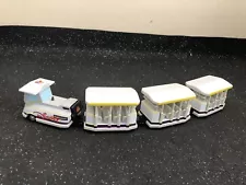 Disney Parks Transport Parking Lot Tram Trolley Die Cast Vehicle Set