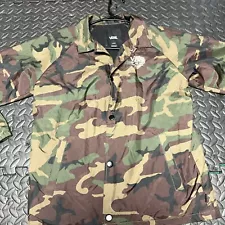 Vans Camo Rain Coat womans large