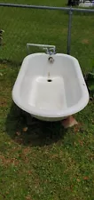 White Antique Porcelain Dutch Colonial Claw Foot Cast Iron Bath Tube