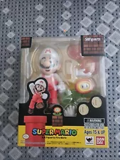 Bandai SH Figuarts Fire Mario Super Mario Action Figure