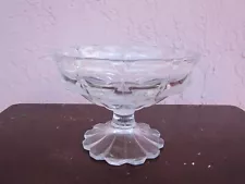 Fancy large clear glass vase for sale by owner!!!