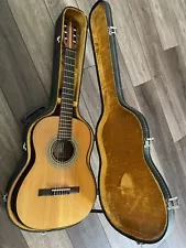 1960's Gibson C-1 Classical Guitar With Hard Case