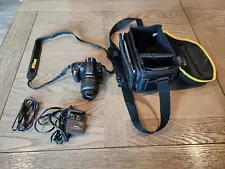 Nikon D3000 Digital SLR Camera w/ 18-55mm VR Lens, Charging Cable + Data Cable