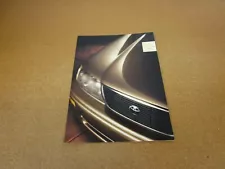 1995 Toyota Avalon introduction sales brochure 8 page folder