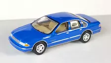 Johnny Lightning loose 1995 Chevy Caprice blue JL Collection