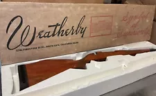 Vintage 300 Weatherby Mag Mark V Wood Stock - Factory Orig. Bolt Action RH w/Box