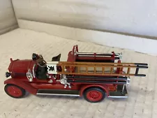 Fire Engine 1/43 Signature Series 1923 Maxim C1 Fire Truck #43002 Diecast