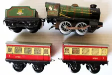 O, Hornby BR 0-4-0 Steam Locomotive, Tender and 2 Passenger Cars #9798