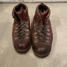 Vintage Danner Men’s Hiking Boots