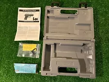 Heckler And Koch Factory HK USP-40 Left Tutone Hard Case, Tune Up Kit & Manual