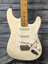 Used Fender 1997 Jimmy Vaughan Stratocaster with Fender Gig Bag