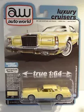 AUTO WORLD PREMIUM - LUXURY CRUISERS - CREAM - 1979 LINCOLN CONTINENTAL MARK V