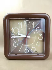 Vintage Waltham Art Deco Wall Clock Brown Tan Tile Graphics 9x9x3.5" VGUC