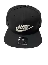 Nike Pro Snapback Cap Mens Dri FIT Flat Brim Futura Logo Black White