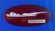 HALF HULL BOAT MODEL, SKIPJACK SAILBOAT, CHESAPEAKE BAY WORKBOAT, SMALL (5 IN.)