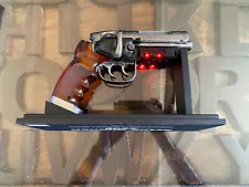 Neca Blade Runner 2049 replica blaster