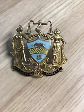 Vintage Philadelphia Maneto City Seal Pin Badge for Hat Cap