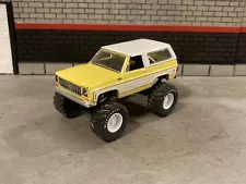 1974 Chevy Blazer K5 Lifted 4x4 Truck 1/64 Diecast Custom Off Road M2 Machines