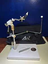 LAW Fly Tying Vise