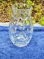 Genuine Tiffany & Co Joseph Riedel Crystal Vase Floral Vine Pattern 9" tall