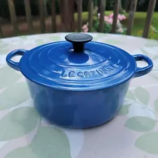 Vintage LE CREUSET France Round Blue Enameled Cast Iron 2 QT DUTCH OVEN w/Lid 18