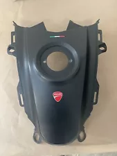 2013 - 2015 DUCATI HYPERMOTARD GAS TANK FAIRING FUELCOVER COWLING OEM 821 939