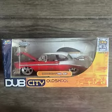 Jada Toys Dub City Old Skool School 1:24 Scale 1956 Chevy Bel Air Lowrider