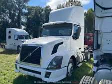 2007 Volvo VN S/A Day Cab Truck Tractor Cummins ISX 400ST M/T -Parts/Repair