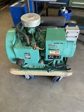 Onan GenSet 4000 Watt RV Gas Generator 4.0 kW Runs Strong