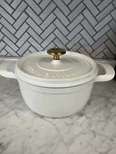 4qt Dutch Oven With Lid New . Off White And Gold. Beautiful!