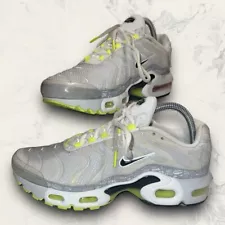 Nike Air Max Plus Tuned Reflective Logo White Vault Athletic Shoe Women’s 7.5