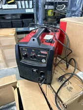 Lincoln Electric U2688-2 SP-140T MIG Welder 120V, 20A, 60HZ