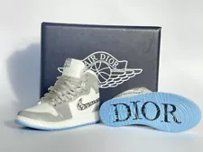 Nike, Dior, Balenciaga, Gucci, Louis Vuitton Shoes 1/6 scale (19 in 1)