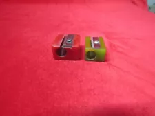 New ListingVintage Pair Of Bakelite Handheld Pencil Red And Green Sharpeners.